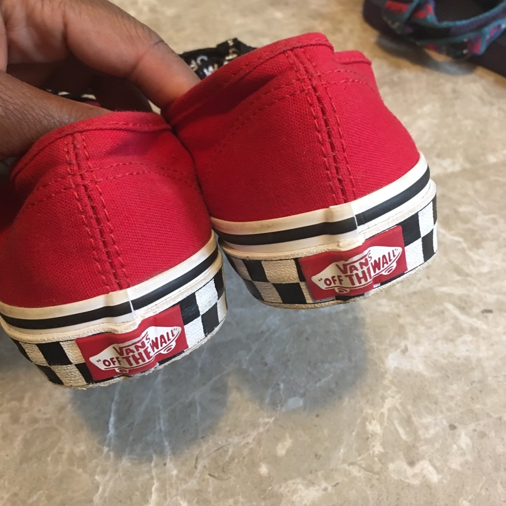 Vans - Picture 4 of 7